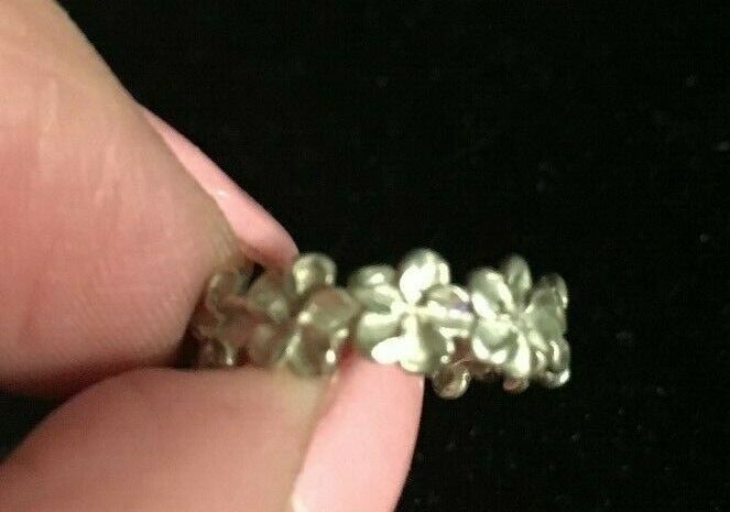 Sterling Silver Ring w/Hawaiian Flower Plumeria Flowers All Around Ring size 5