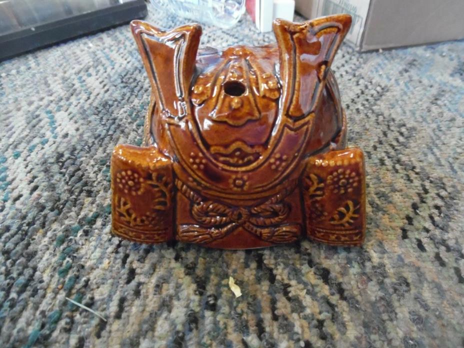 Vintage brown samurai warrior helmet ceramic   Benihana  tiki mug vase Taiwan