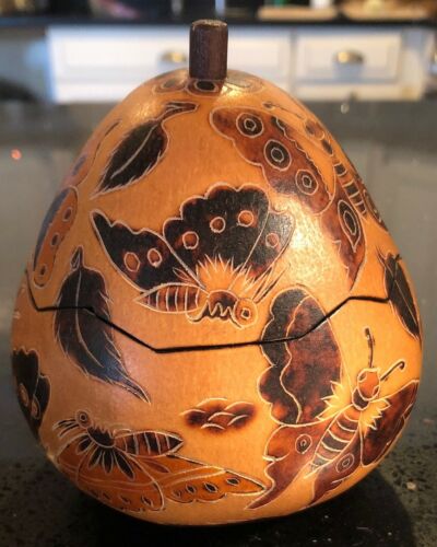 Vintage Hand Carved Art Gourd Peruvian Folk Art Smithsonian Peru Butterfly Mates