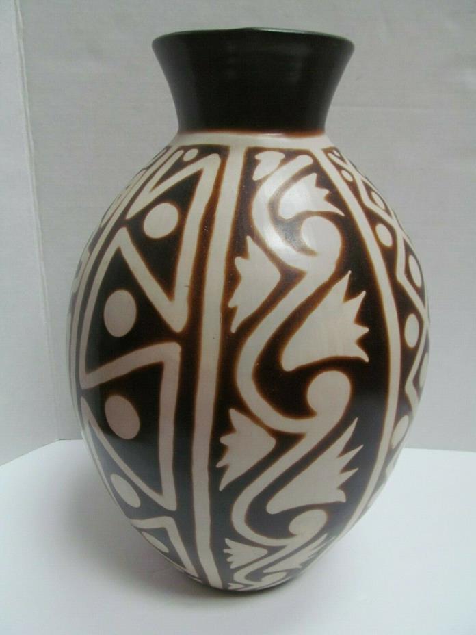 Chulucanas Peru Pottery Vase Folk Art 15