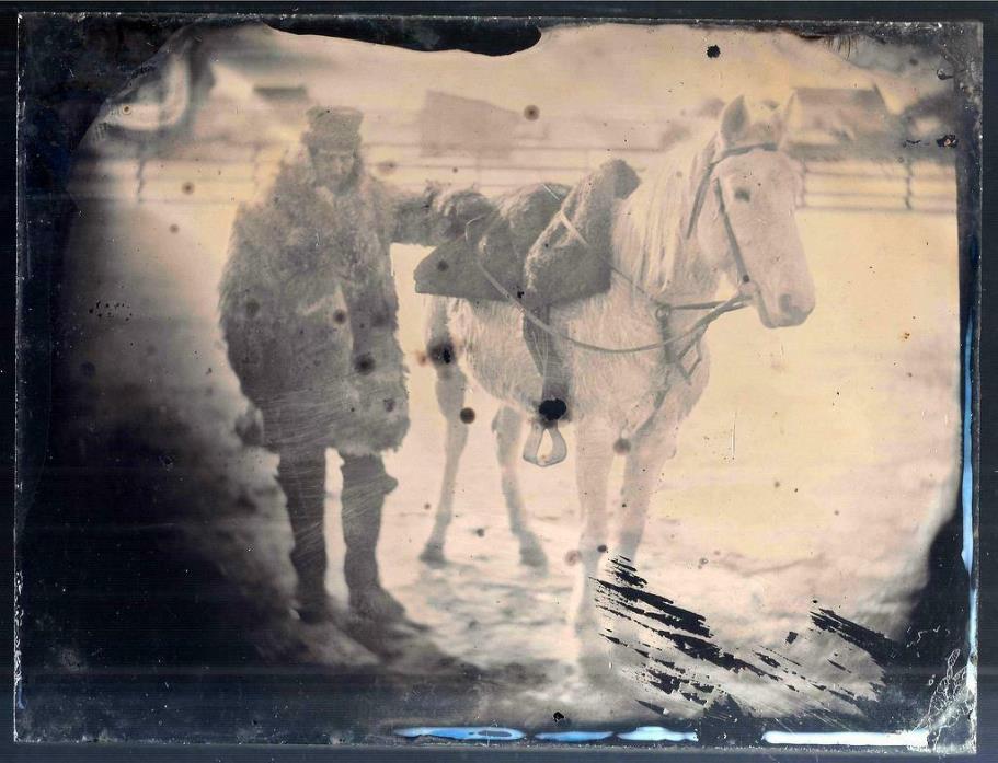GERONIMO ?? ANTIQUE CIRCA 1860 AMBROTYPE PHOTO / NATIVE AMERICAN INDIAN / HORSE