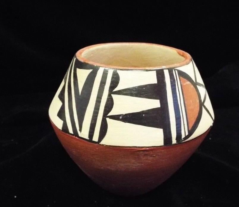 Vintage  NATIVE AMERICAN JEMEZ PUEBLO 3 & 3/4