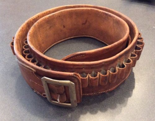 VINTAGE HEAVY DUTY WESTERN CARTRIDGE AND MONEY BELT MARKED P. BAUER TEXAS?