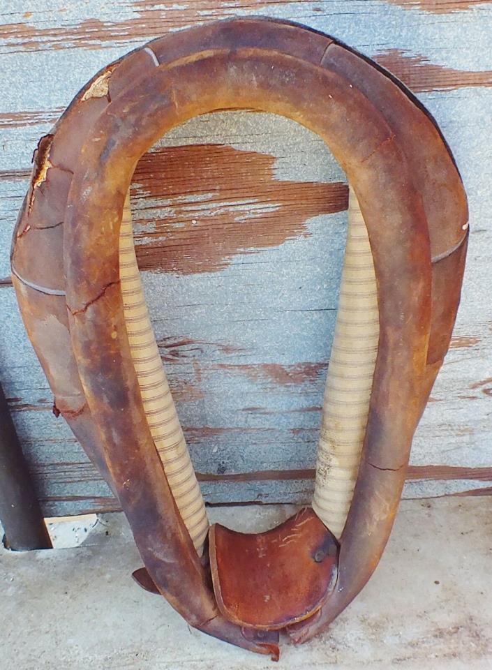 Vintage Antique Leather Horse Collar Mule Country Western Rustic Primitive Yoke