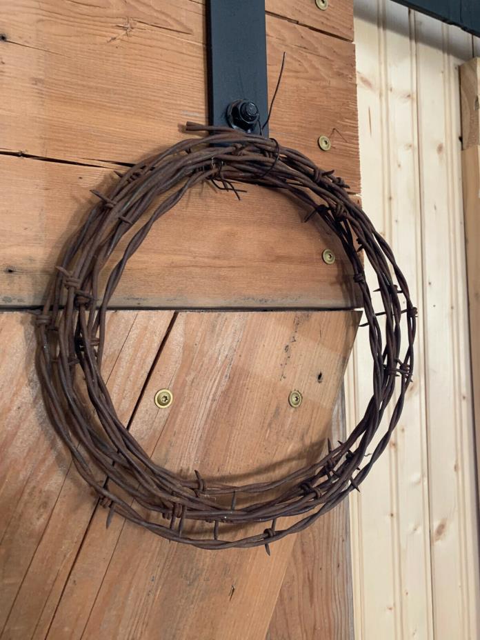 Vintage Barb / Barbed Wire, Rusty, 25 Foot Roll.