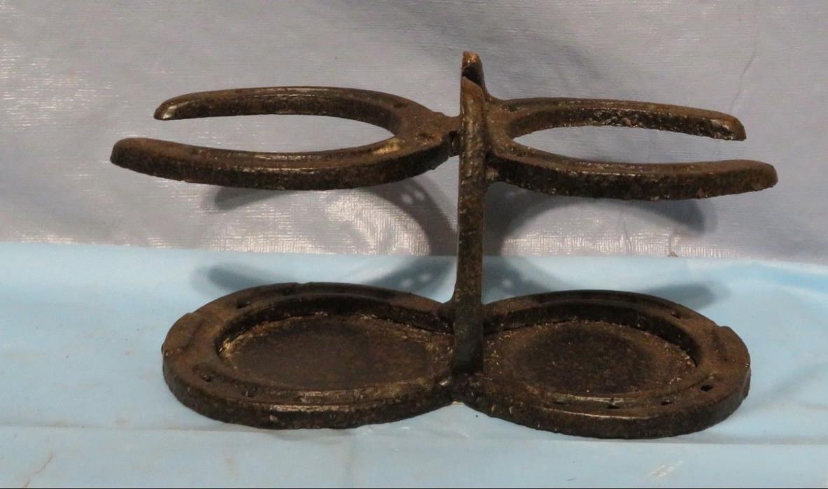 Horseshoe salt & pepper shaker holder Western Cabin Table Decor