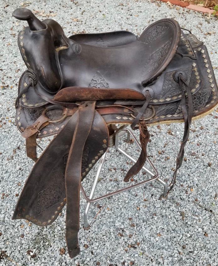 Vintage leather horse riding saddle L.T. Frazer 14