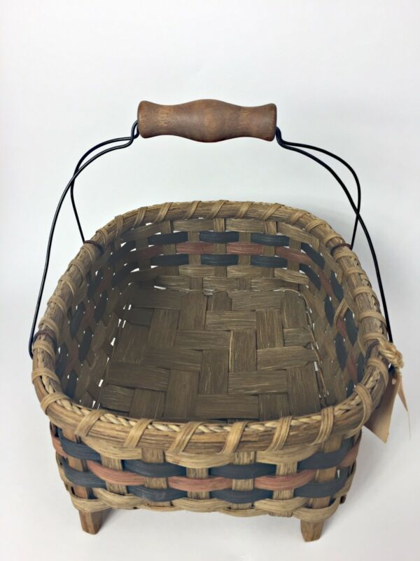 Vintage Wicker Hand Woven Biscuit Basket by Bob’s Baskets With Tag Wooden Handle