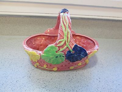 VTG SHABBY COTTAGE ROMANTIC CHIC MAJOLICA BASKET  PINK BASKET WEAVE FLOWERS