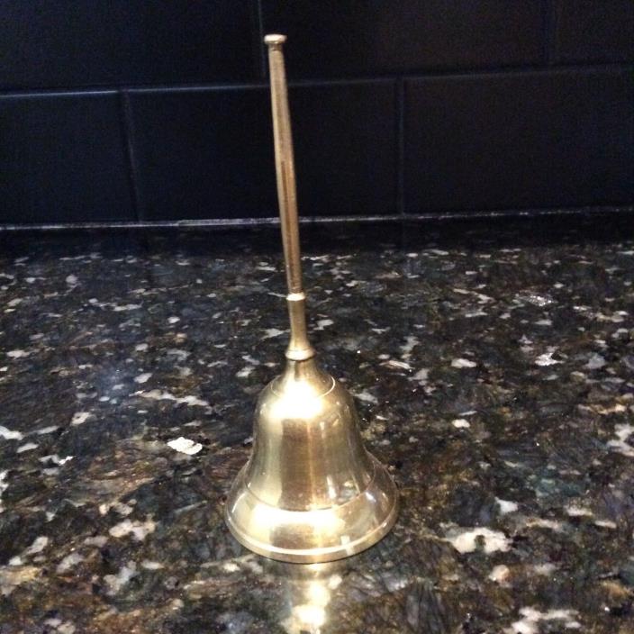 Tall standing brass bell. Approx 6.5 “ high. Lovely tone!