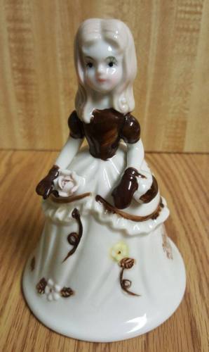 Vtg Brinnco Bell Plantation Girl Canaan Valley WV Souvenir With Tags Porcelain