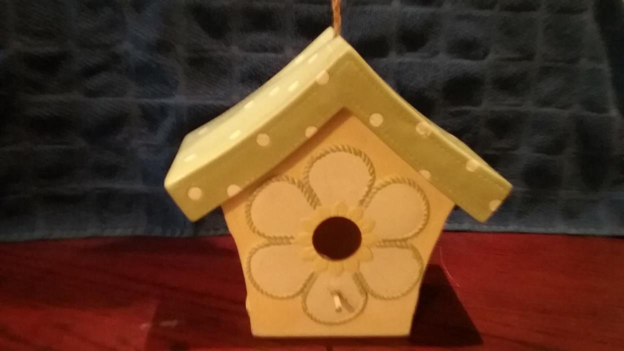 BEAUTIFUL DECORATIVE HANGING CERAMIC BIRD HOUSE - NEW Bella Casa by GANZ