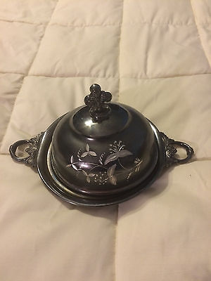 SOMERIDAN SILVER CO QUADRUPLE SILVEPLATE COVERED METAL FLORAL BOWL & LID!