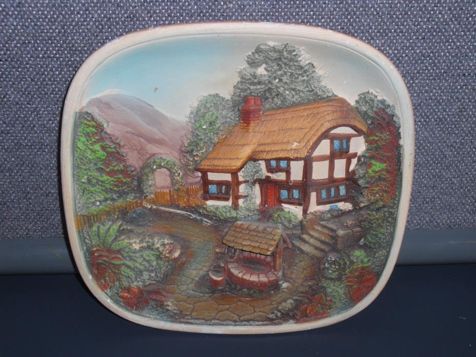 VINTAGE LEGEND PRODUCT 3D CHALKWARE WALL PLAQUE PICTURE COTTAGE HOUSE W/WELL