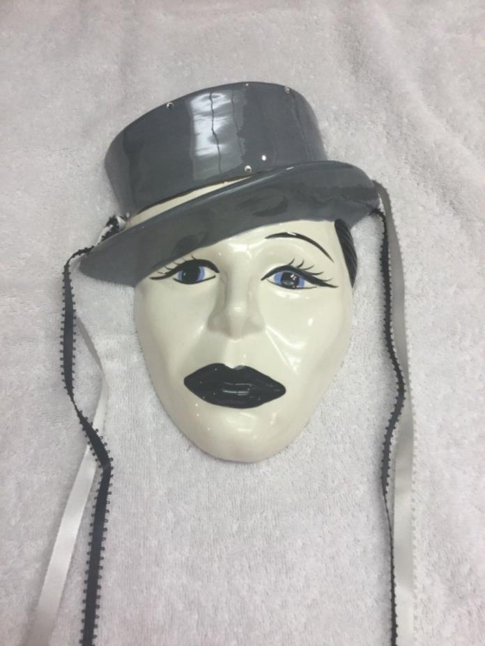 CABERET  CHARACTER MASK