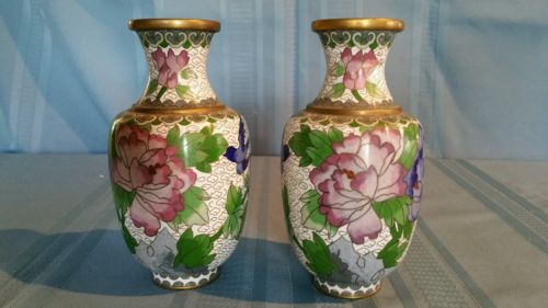 Vintage Chinese White Cloisonne Vase ~ Bird & Flowers Design
