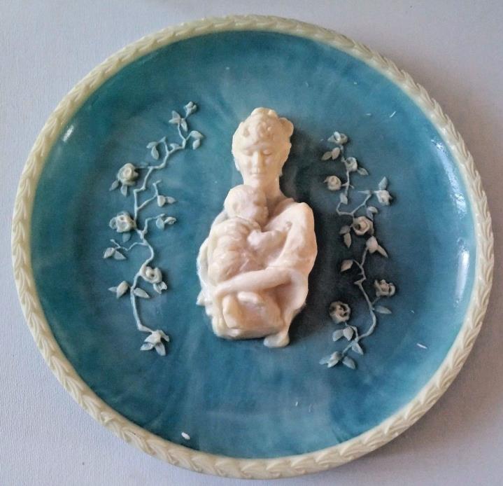 VINTAGE~AVONDALE CAMEO PLATE~FIRST BORN