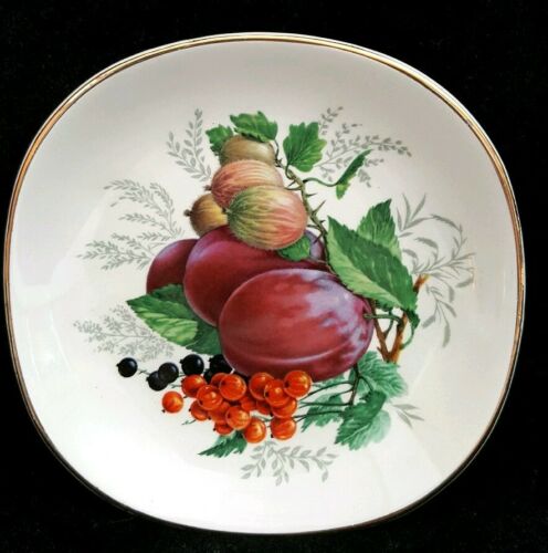 Weatherby Hanley Royal Falcon Ware Plum Fruit Plate