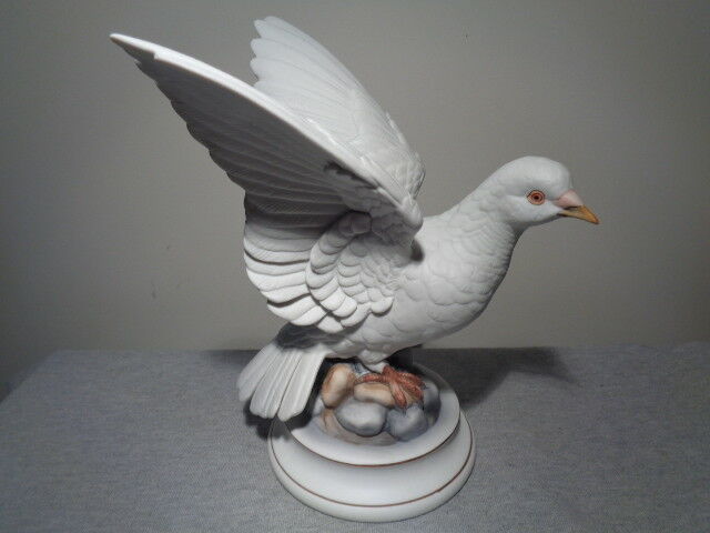 Vintage Andrea by Sadek Porcelain White Dove 9