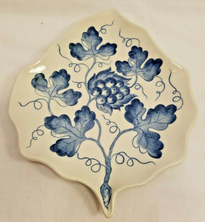Andrea by Sadek BLUE IN BLOOM Williamsburg Small Leaf Shaped Dish 9