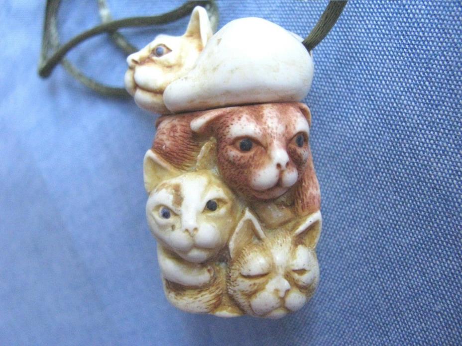 HARMONY KINGDOM GARDEN PARTY CATS LADIES IN WAITING BOX PENDANT & CORD UK MADE