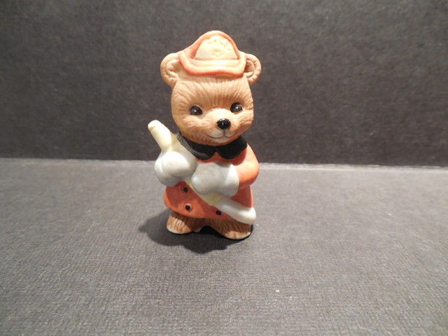 Homco Teddy Bear Firefighter Fireman Porcelain Figurine ~ Sri Lanka 8820