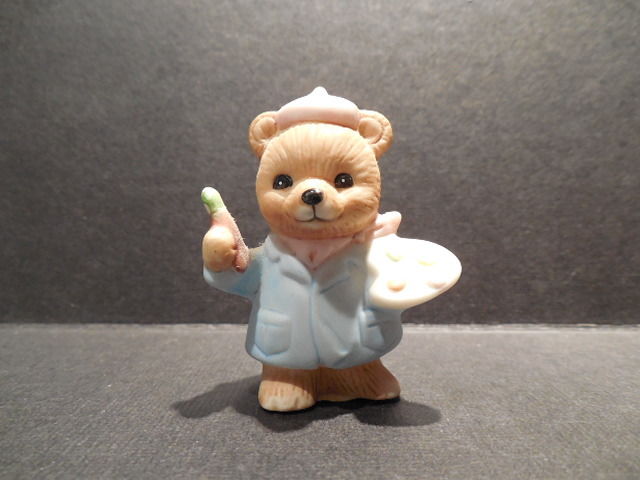 Homco Teddy Bear Artist Porcelain Figurine ~ Sri Lanka 8820