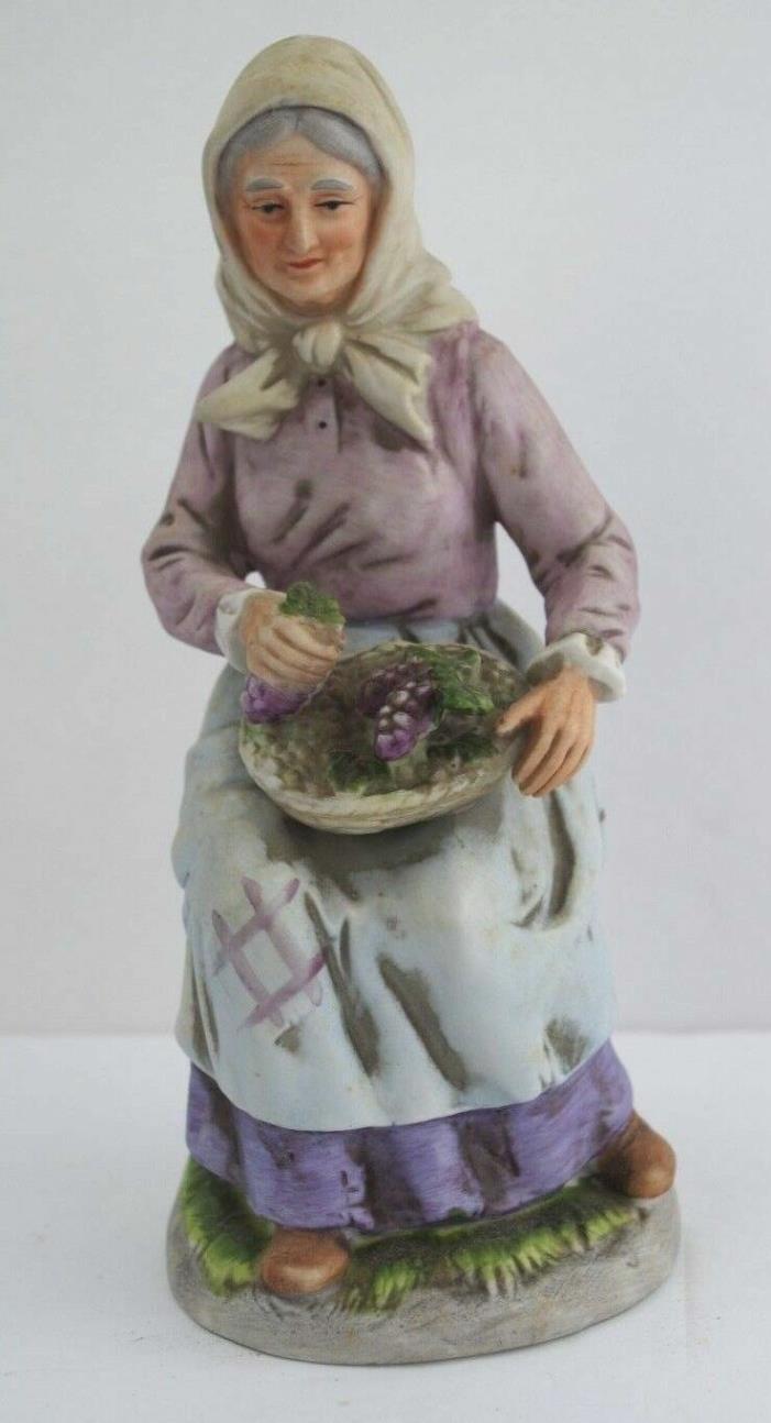Home Interiors Homco Old Tuscan Woman Farming Grapes 1453 Figurine  VTG