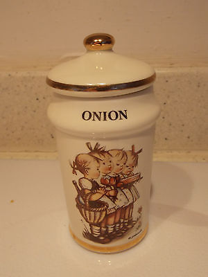 1987 MJ Hummel Danbury Mint Gold Trim Onion Porcelain Spice Jar 4