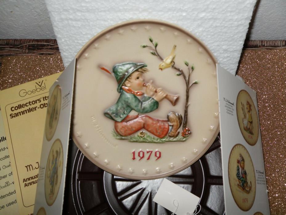 M.J. Hummel Collectors Plate (Hand-Painted)