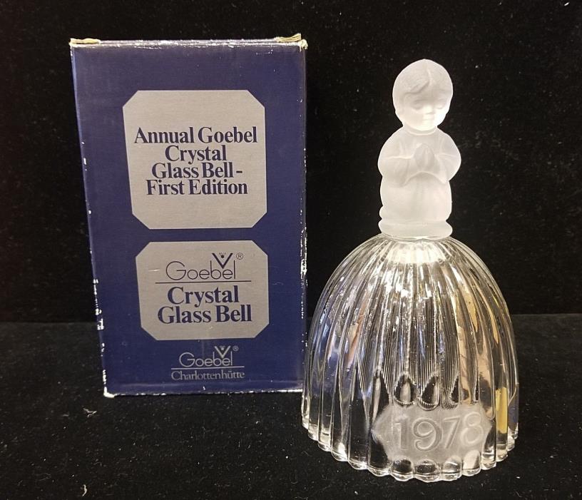 (RI1) Annual Goebel Crystal Glass Bell- First Edition 1978