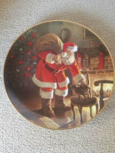 Knowles Christmas Plate 