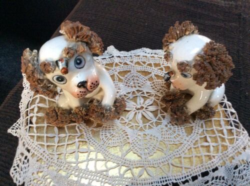 Vintage Pair Of Lefton Japan Spaghetti Trim Big Eyes Puppies With Bee On Noses