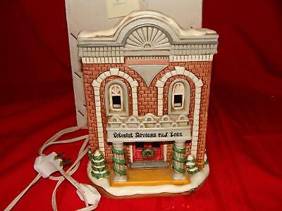 1994 Geo Z Lefton Colonial Village Lighted Savings and Loan 01321 With Box EUC