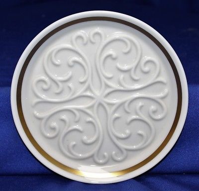 Lenox Raised Scroll Decorative Plate w/ Gold Trim