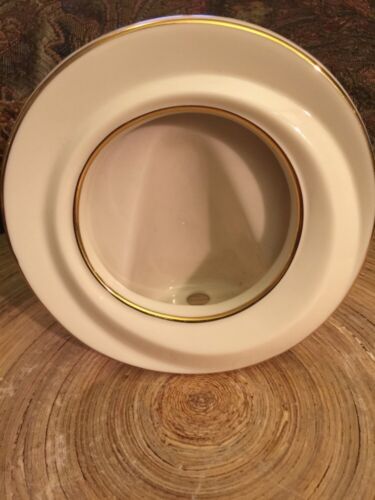 Lenox Round Frame