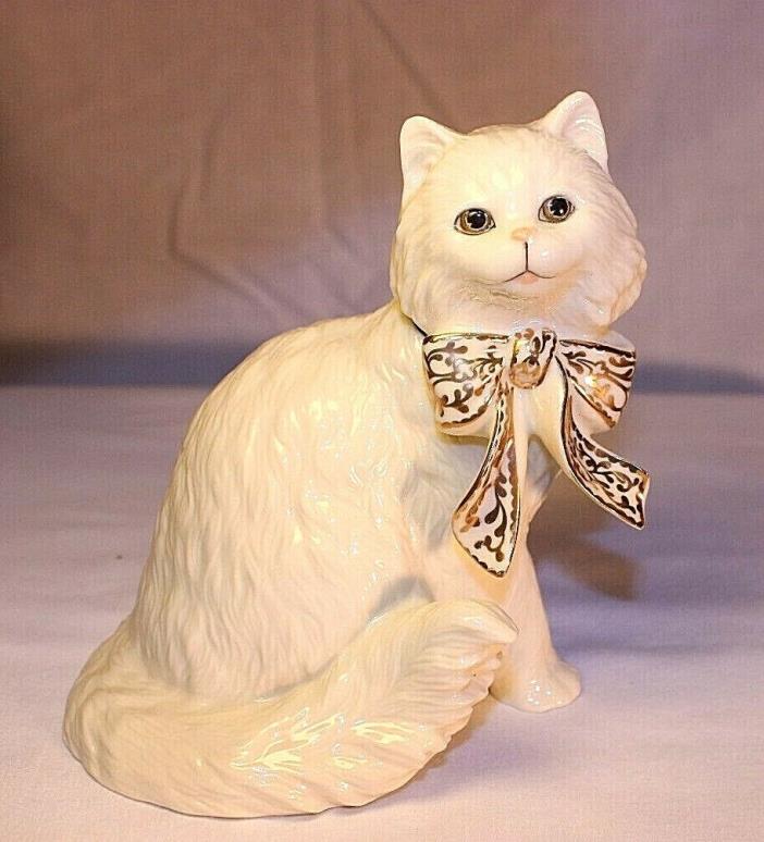 Lenox Sitting Pretty Persian cat with 24K gold accents on bow, with certificate