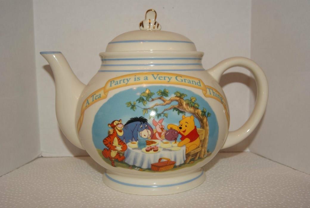 The Pooh Pantry Teapot by Lenox Collections - w/COA -No Box-See Photos & Details