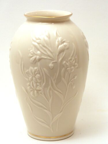BEAUTIFUL & LARGE LENOX VASE WITH RAISED FLORAL PATTERN 8