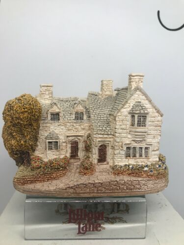 Lilliput Lane Cottage Moreton Manor English Collection Midlands Box Deed Booklet