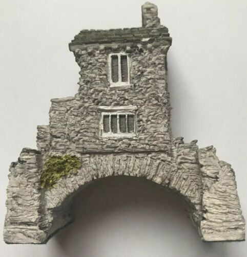 Lilliput Lane Bridge House Handmade English Collection 1982-1990 Miniature
