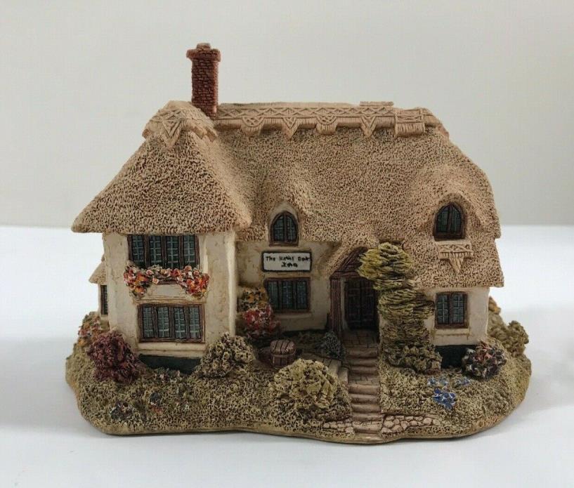 Lilliput Lane Collectible Ceramic Houses - Royal Oak Inn - Made in England