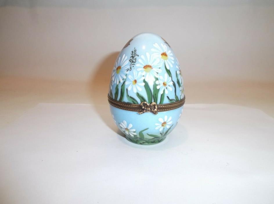 Peint Main Limoges Trinket-Egg Shaped Box With Daisies, Butterflies, and Bees