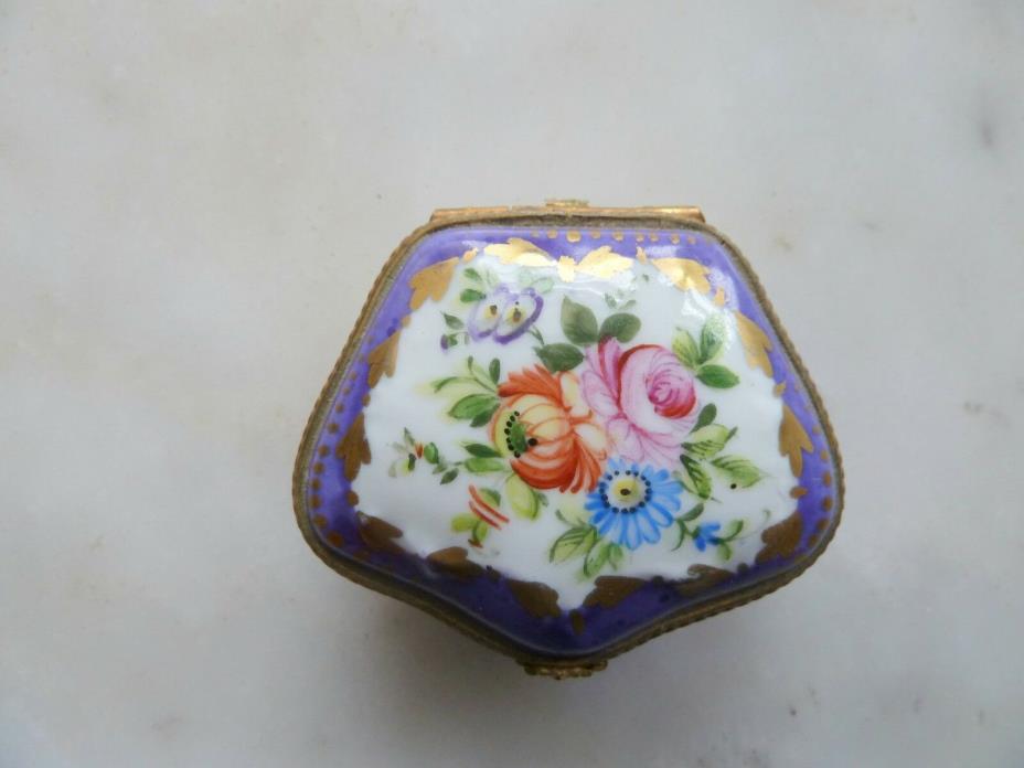 Older Limoges Porcelain Trinket Box.  c. 1910!!