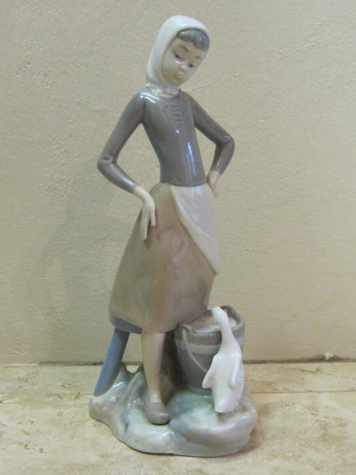 LLADRO Figurine Girl Milk Pail Stool Goose Glazed Spain Vintage