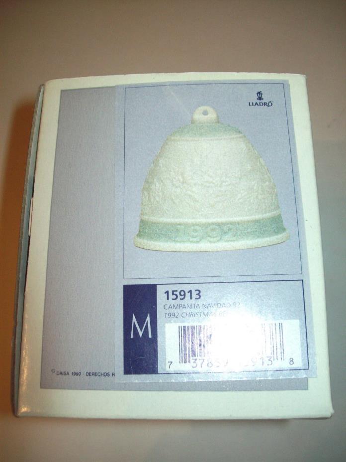 LLADRO 1992 PORCELAIN CHRISTMAS BELL ORNAMENT NEW IN BOX 15913 POINSETTIA CANDLE