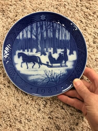 Vintage 1984 ROYAL COPENHAGEN Denmark JINGLE BELLS Christmas Plate