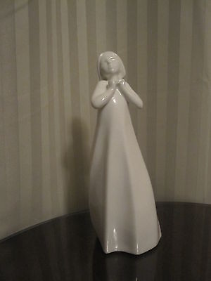 ROYAL DOULTON *THANKFUL* HN 3129 * GIRL * WHITE IMAGES SERIES-8.5 INCHES
