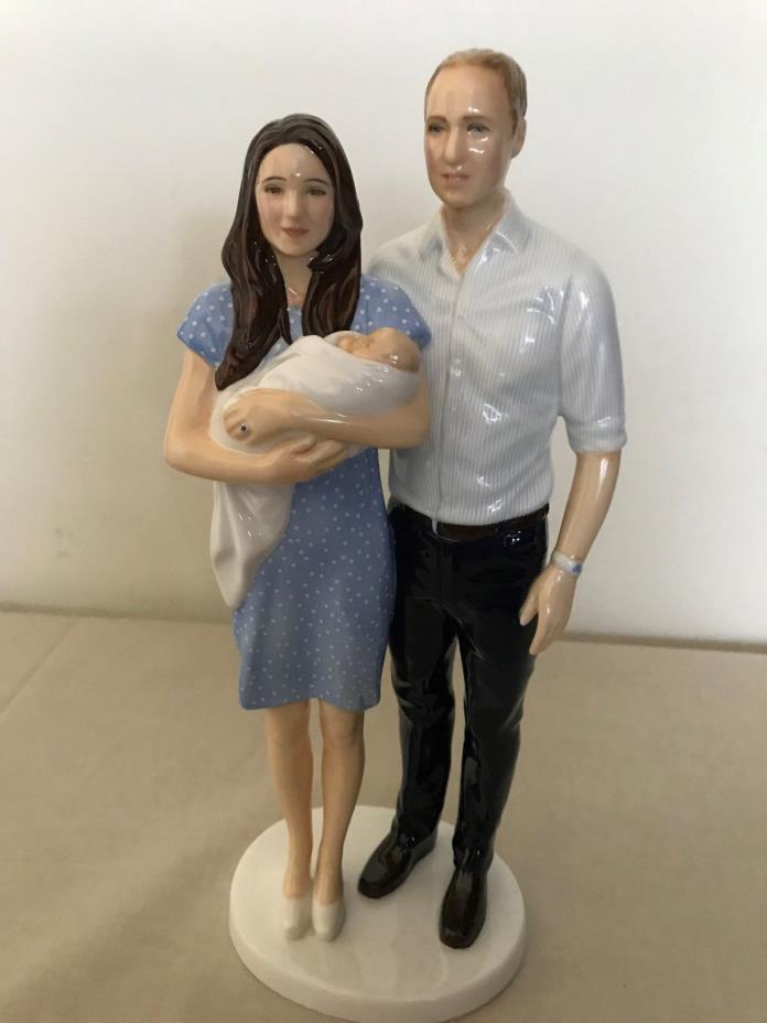 Royal Doulton Figurine Prince George a Royal Birth Kate and William HN5716 New