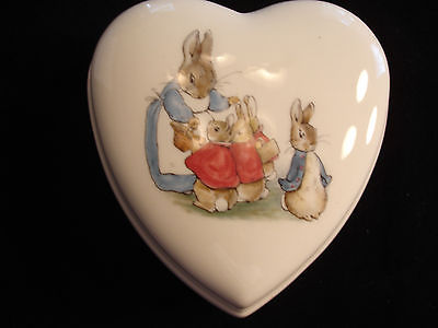 WEDGWOOD PETER RABBIT Heart Shaped China Trinket Box With Lid Pristine England